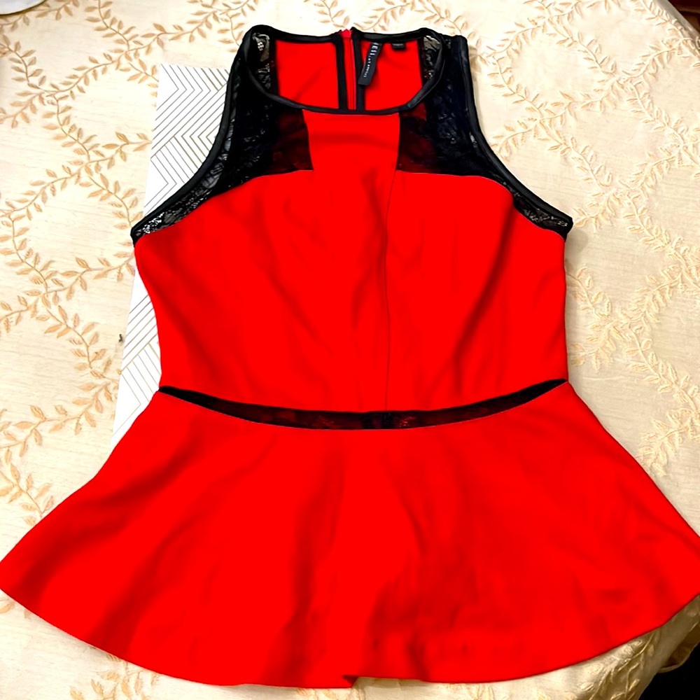 Guess red/blk shirt